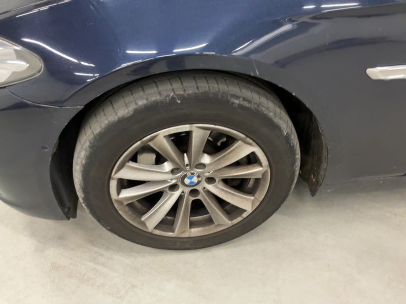 BMW 5er 520d xDrive Lounge 2015 – снимка 17
