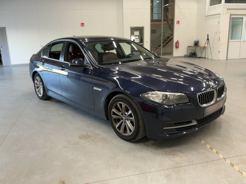 BMW 5er 520d xDrive Lounge 2015 – снимка 8