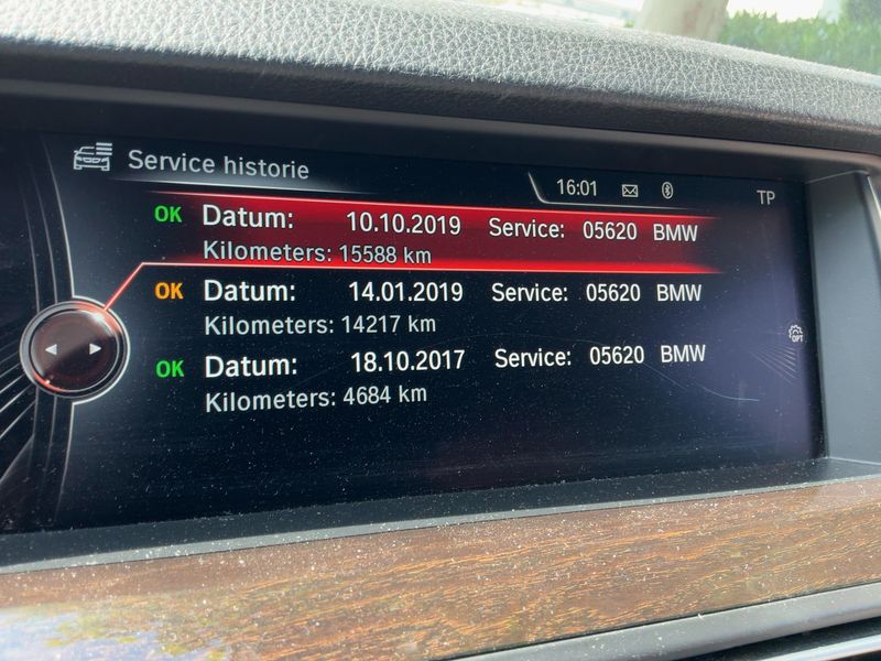 BMW 5er 520d xDrive Lounge 2015 – снимка 22