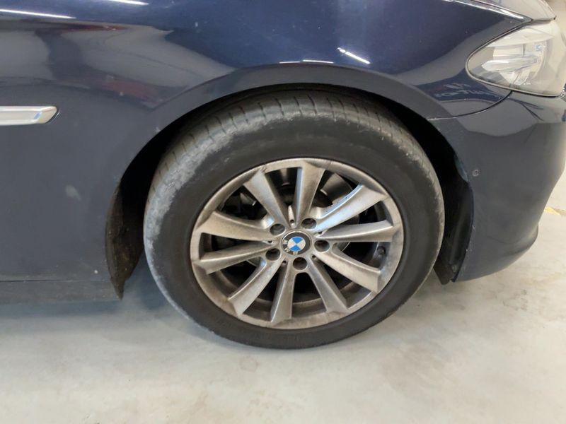 BMW 5er 520d xDrive Lounge 2015 – снимка 20