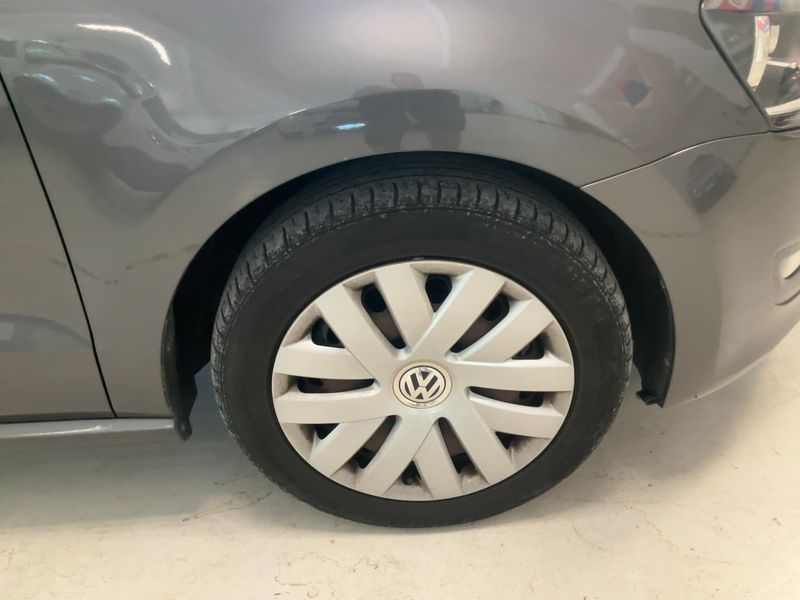 Volkswagen Polo 1.2 Comfortline 2012 – снимка 11