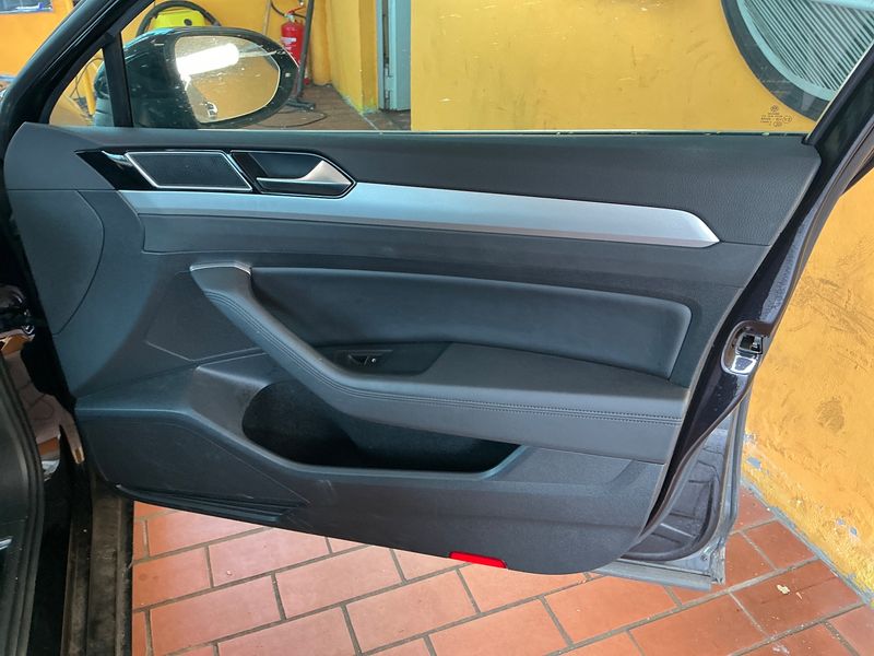 Volkswagen Passat 2.0 TDI Highline 4Motion BlueMotion Tech 2015 – снимка 35