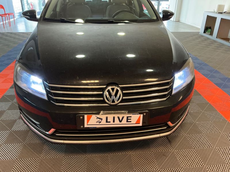 Volkswagen Passat 2.0 TDI Highline BlueMotion Tech 2014 – снимка 22