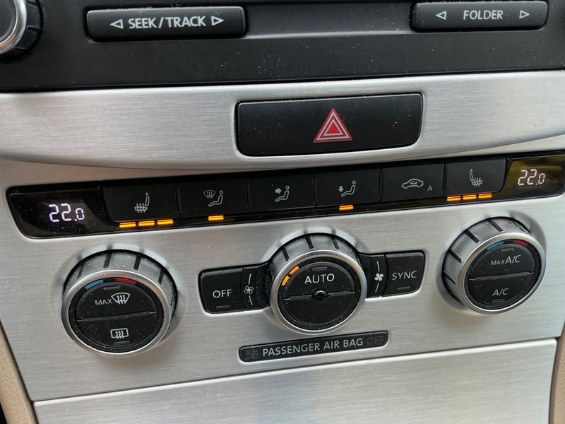 Volkswagen Passat 2.0 TDI Highline BlueMotion Tech 2014 – снимка 26