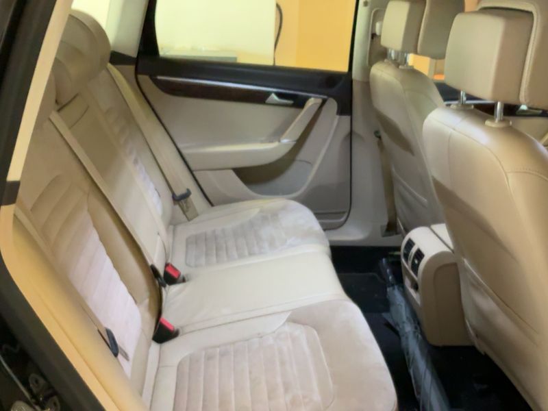 Volkswagen Passat 2.0 TDI Highline BlueMotion Tech 2014 – снимка 19