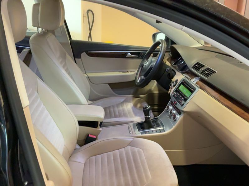 Volkswagen Passat 2.0 TDI Highline BlueMotion Tech 2014 – снимка 16
