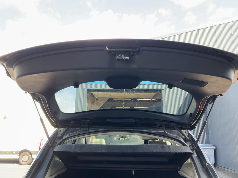 Nissan Qashqai 1.5 Turbodiesel Tekna 2011 – снимка 15