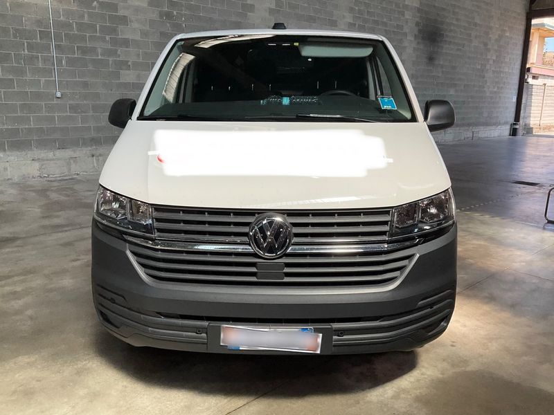 Volkswagen T6 Transporter 2.0 TDI Kasten FWD 2022 – снимка 14
