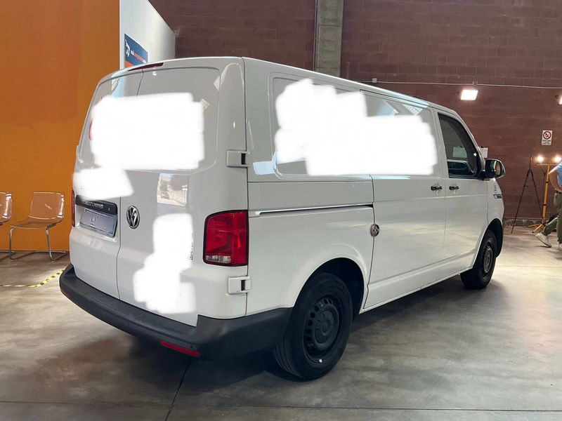 Volkswagen T6 Transporter 2.0 TDI Kasten FWD 2022 – снимка 8