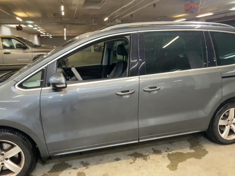 Volkswagen Sharan 2.0 TDI Highline BlueMotion Tech 2011 – снимка 4