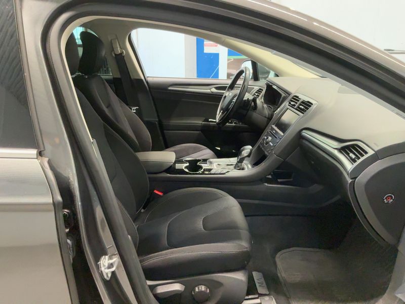 Ford Mondeo 2.0 TDCi Titanium AWD 2015 – снимка 17