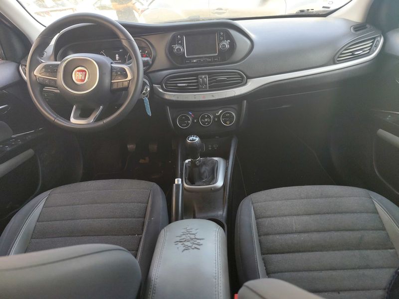 Fiat Tipo 1.3 M-Jet Lounge 2017 – снимка 11