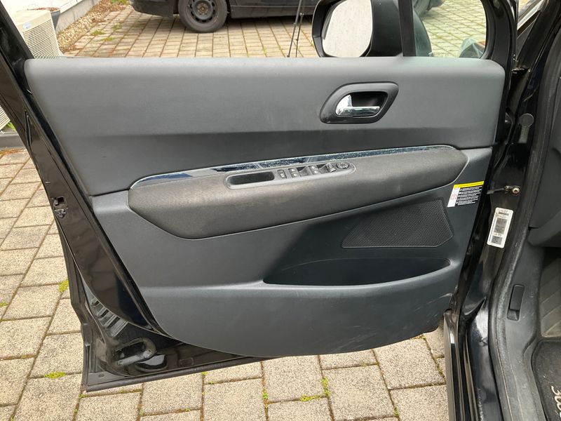 Peugeot 3008 1.6 Premium 2010 – снимка 26