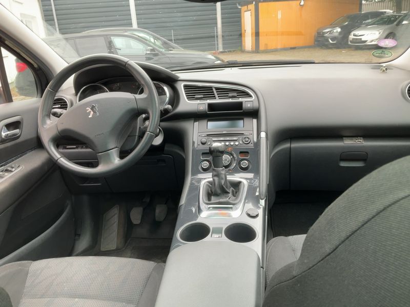 Peugeot 3008 1.6 Premium 2010 – снимка 17