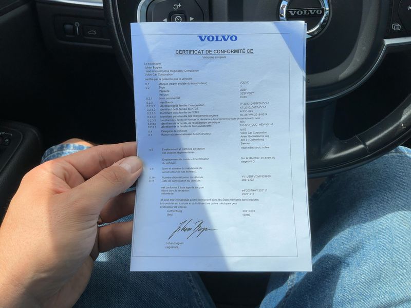 Volvo XC60 2.0 T6 Plug-in Hybrid Inscription Expression AWD 2021 – снимка 22