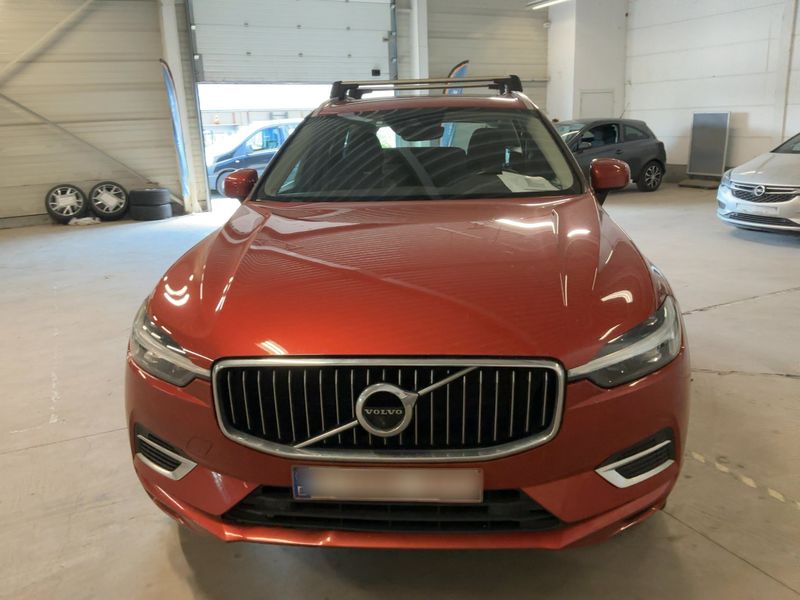 Volvo XC60 2.0 T6 Plug-in Hybrid Inscription Expression AWD 2021 – снимка 14