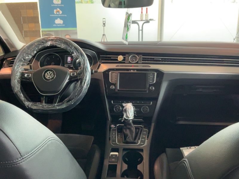 Volkswagen Passat 2.0 TDI Highline 4Motion BlueMotion Tech 2016 – снимка 18