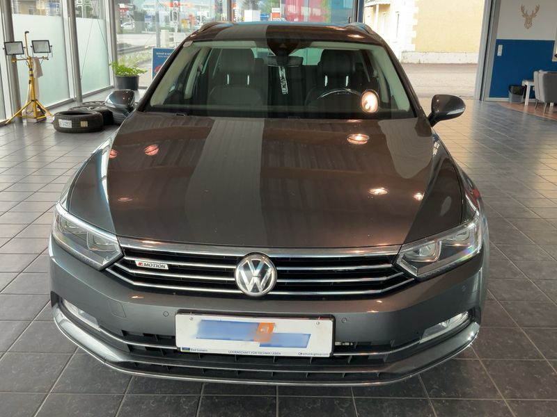 Volkswagen Passat 2.0 TDI Highline 4Motion BlueMotion Tech 2016 – снимка 14
