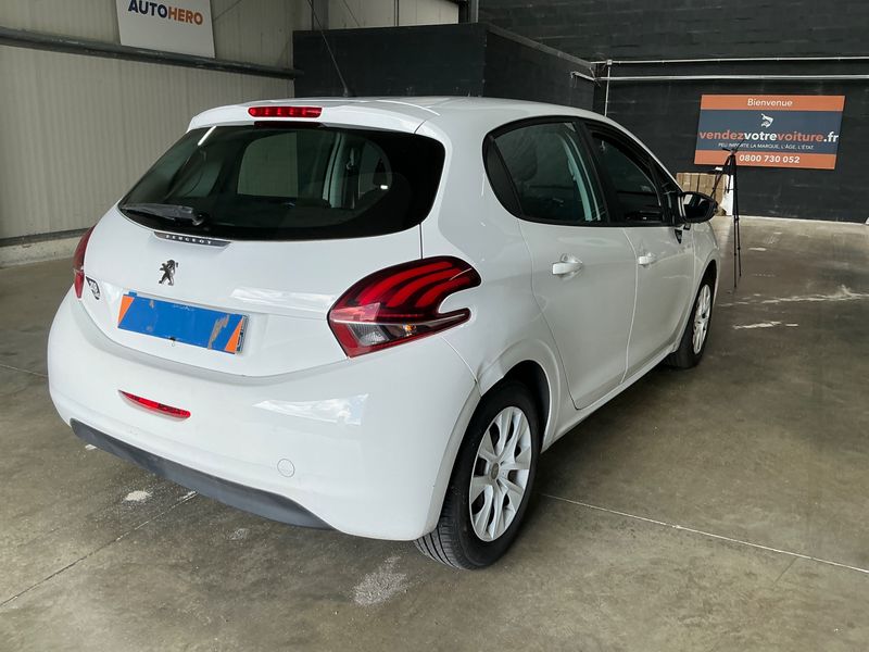 Peugeot 208 1.0 VTi Like 2016 – снимка 2