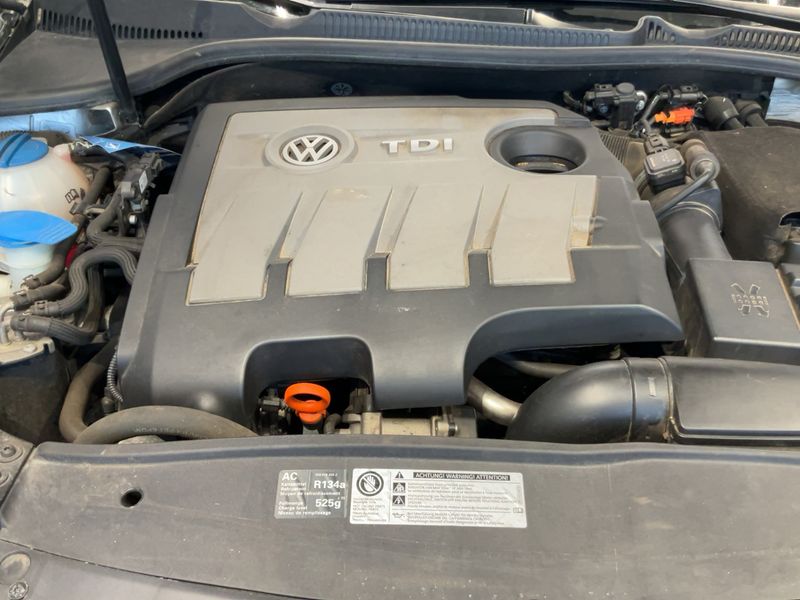 Volkswagen Golf VI 1.6 TDI Comfortline 2010 – снимка 30
