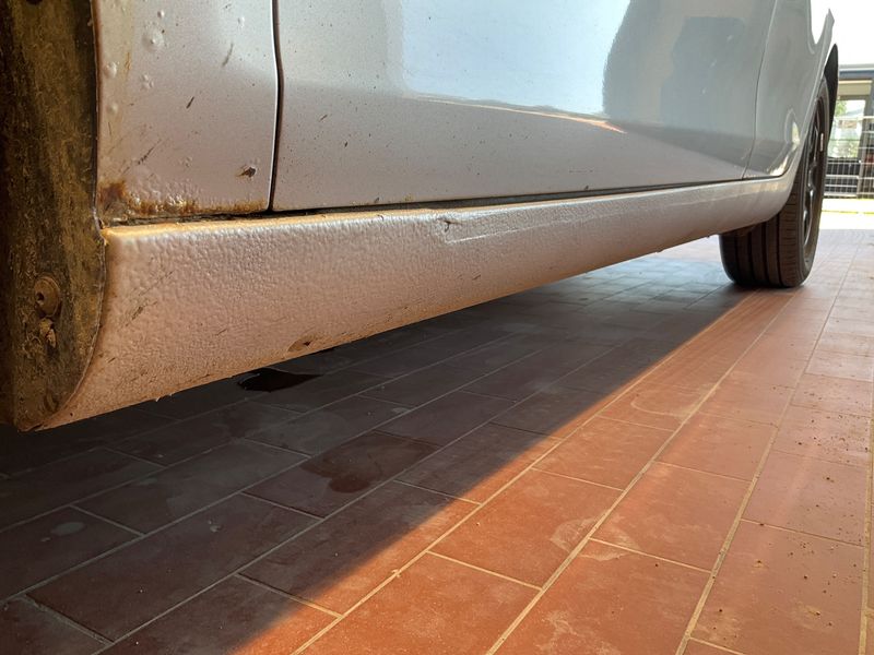 Volkswagen Golf VI 1.6 TDI Comfortline 2010 – снимка на щета 41