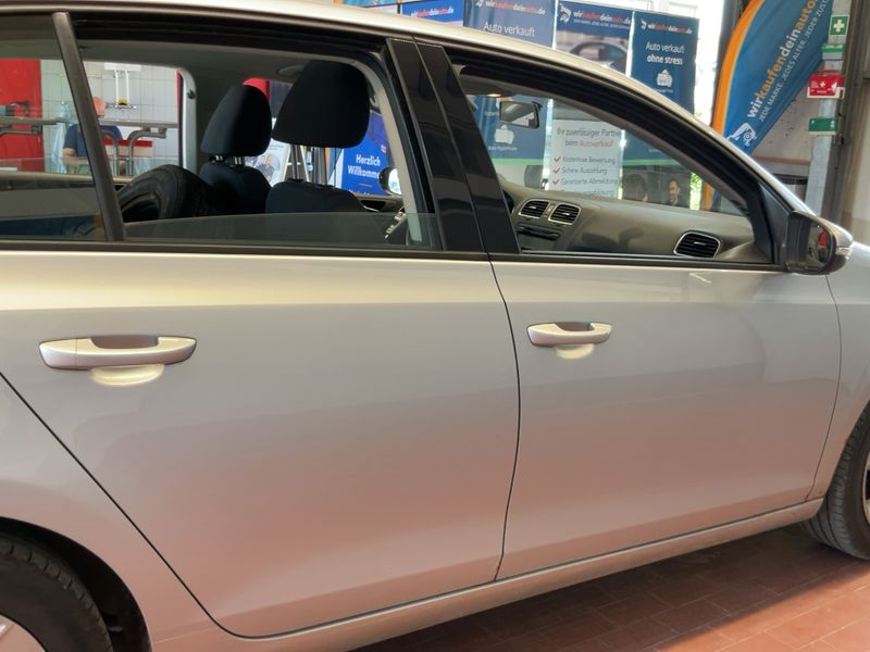 Volkswagen Golf VI 1.6 TDI Comfortline 2010 – снимка на щета 10