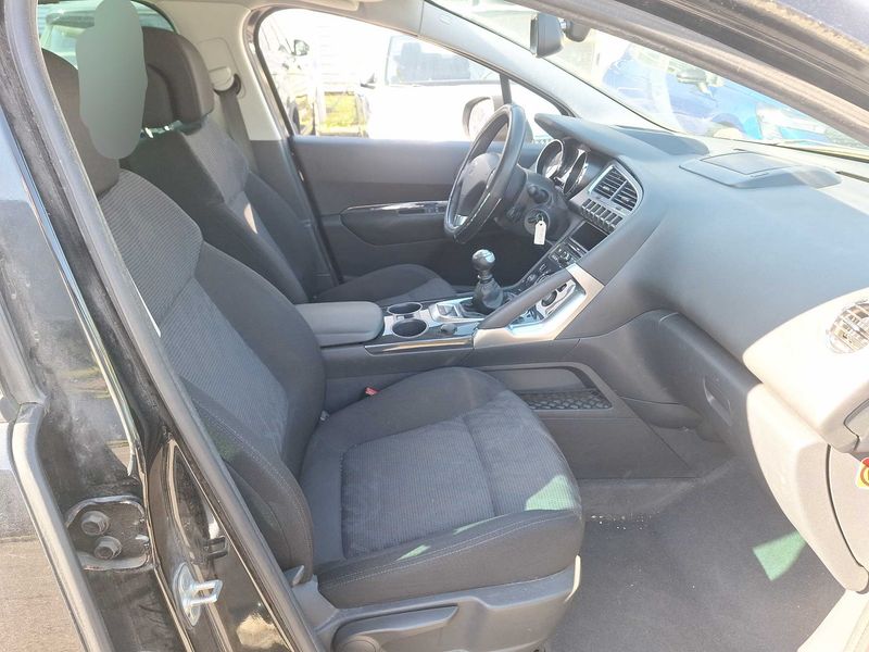 Peugeot 3008 1.6 HDi Premium Pack 2010 – снимка 10