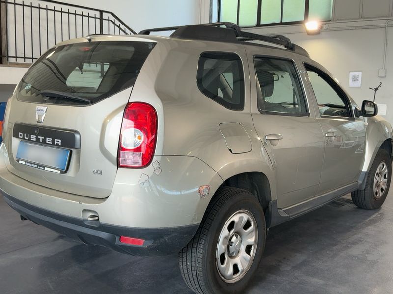 Dacia Duster 1.5 dCi Laureate 4x2 2011 – снимка 8