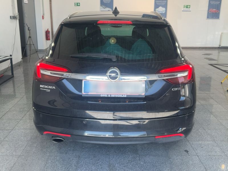 Opel Insignia Sports Tourer 2.0 CDTI Sport 2016 – снимка 7