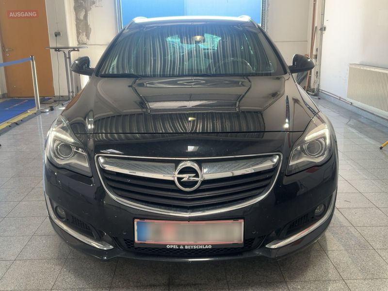 Opel Insignia Sports Tourer 2.0 CDTI Sport 2016 – снимка 14