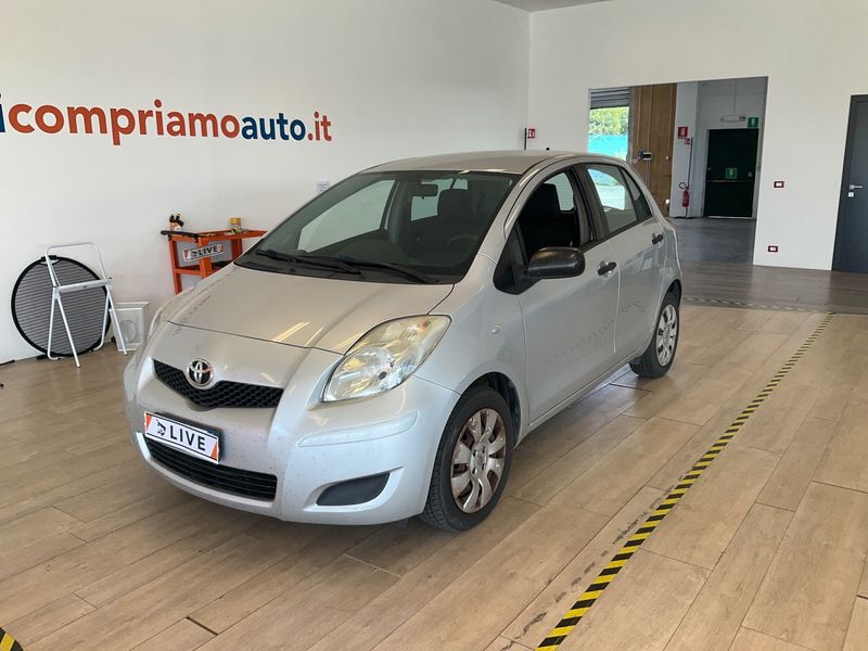 Toyota Yaris 1.4 D-4D 2010 – снимка 1