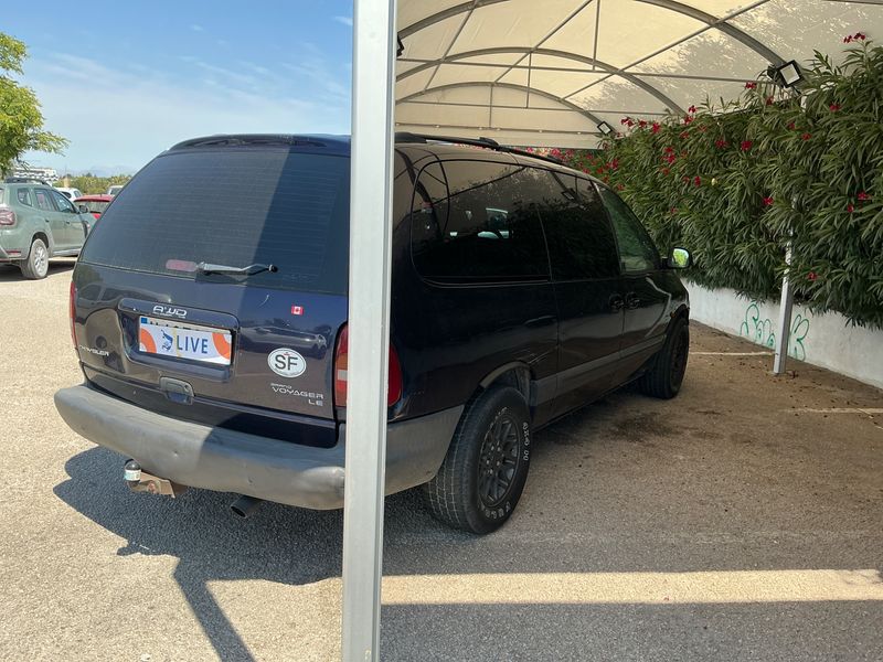 Chrysler Grand Voyager 3.8 V6 LE AWD 1998 – снимка 2