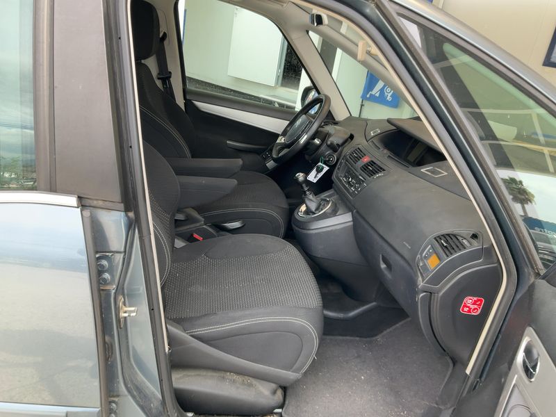 Citroen C4 Picasso 1.6 HDi Confort 2011 – снимка 16