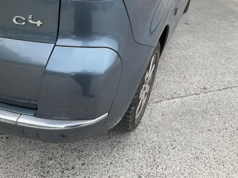 Citroen C4 Picasso 1.6 HDi Confort 2011 – снимка на щета 33