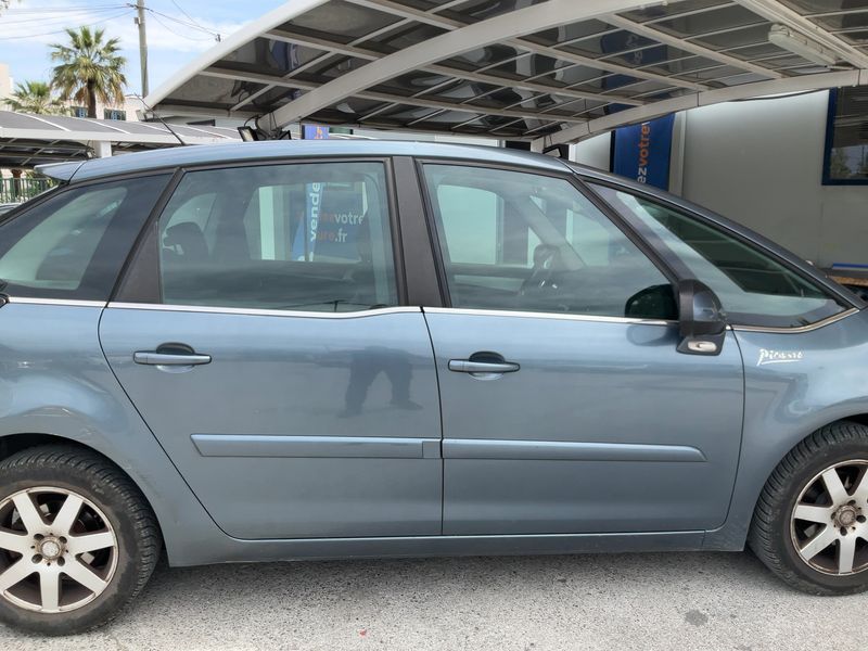 Citroen C4 Picasso 1.6 HDi Confort 2011 – снимка на щета 10
