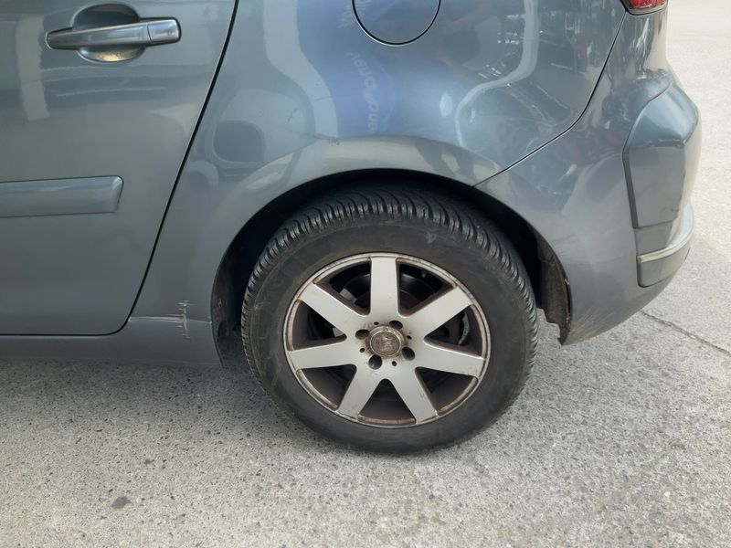 Citroen C4 Picasso 1.6 HDi Confort 2011 – снимка 5