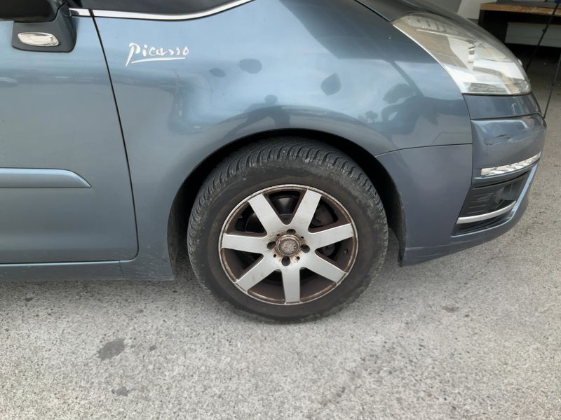 Citroen C4 Picasso 1.6 HDi Confort 2011 – снимка 11