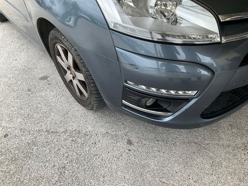 Citroen C4 Picasso 1.6 HDi Confort 2011 – снимка на щета 34