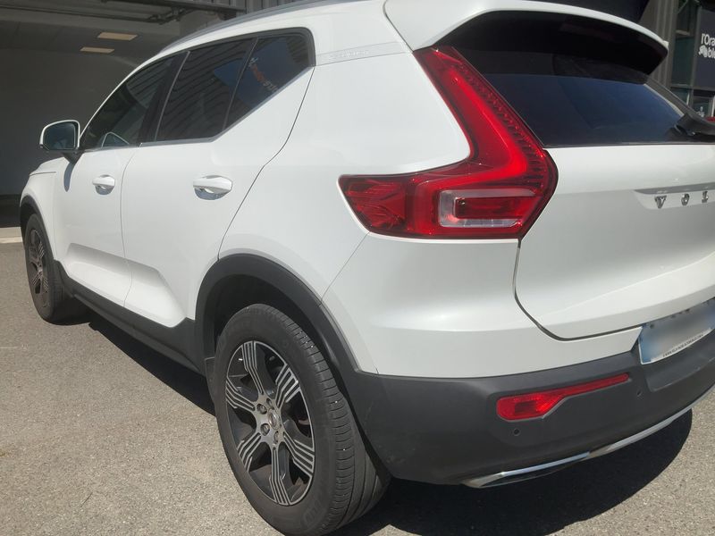 Volvo XC40 2.0 D4 Inscription Luxe AWD 2019 – снимка 6