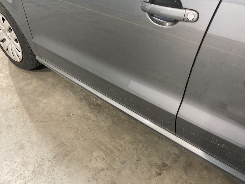 Volkswagen Polo 1.4 FSI Comfortline 2011 – снимка 26
