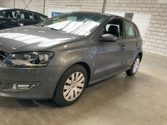 Volkswagen Polo 1.4 FSI Comfortline 2011 – снимка 2