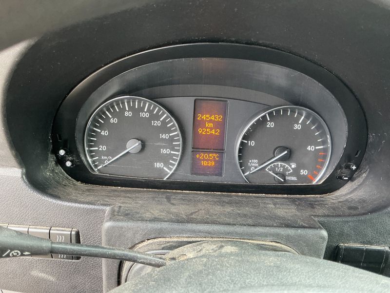 Mercedes-Benz Sprinter 319 CDI 2015 – снимка 19