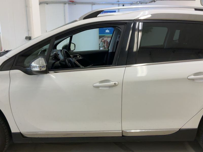 Peugeot 2008 1.6 Blue-HDi Allure 2016 – снимка 4