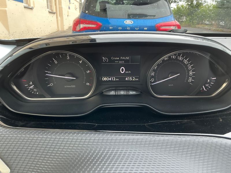 Peugeot 2008 1.6 Blue-HDi Allure 2016 – снимка 19