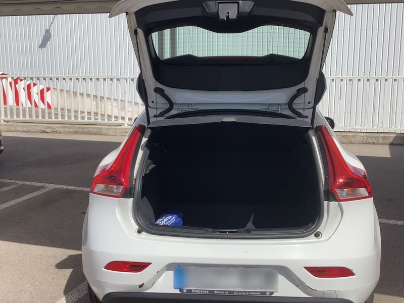 Volvo V40 2.0 D2 Kinetic 2017 – снимка 15