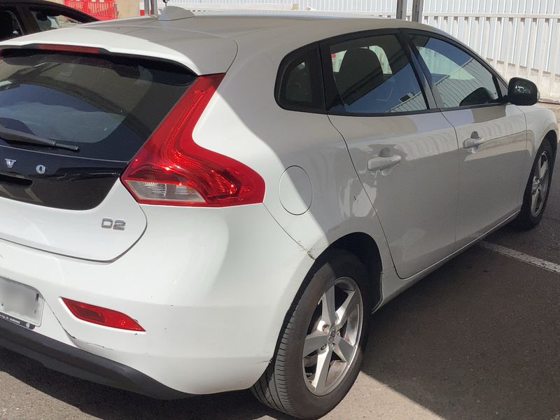 Volvo V40 2.0 D2 Kinetic 2017 – снимка 8