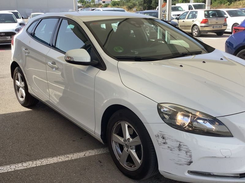 Volvo V40 2.0 D2 Kinetic 2017 – снимка 12