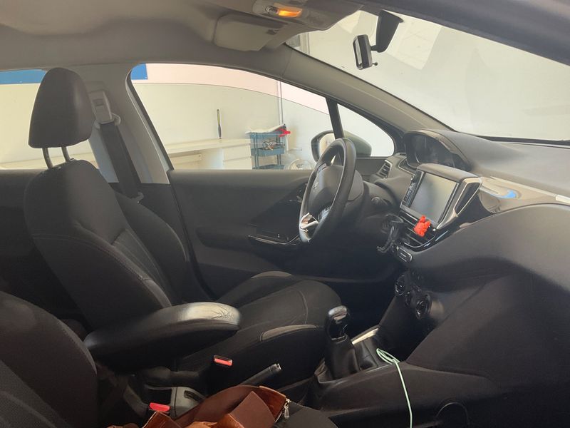 Peugeot 208 1.2 VTi Active 2013 – снимка 3