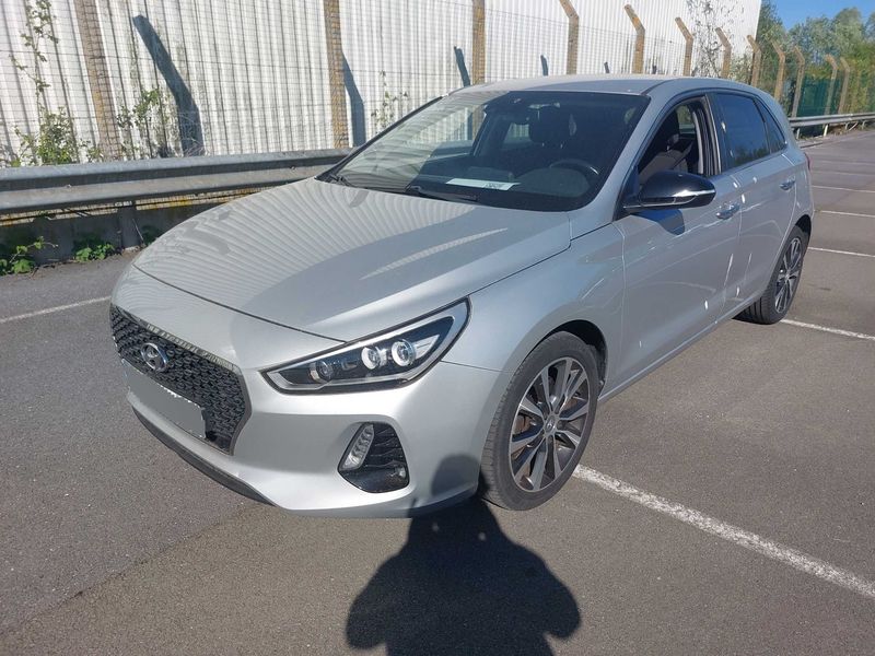 Hyundai i30 1.0 TGDI SL Edition #1 2018 – снимка 2