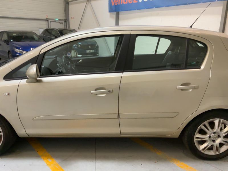 Opel Corsa 1.4 Cosmo 2007 – снимка 4